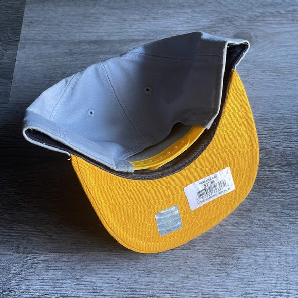 Preloved - Redskins SnapBack - Picture 4 of 5